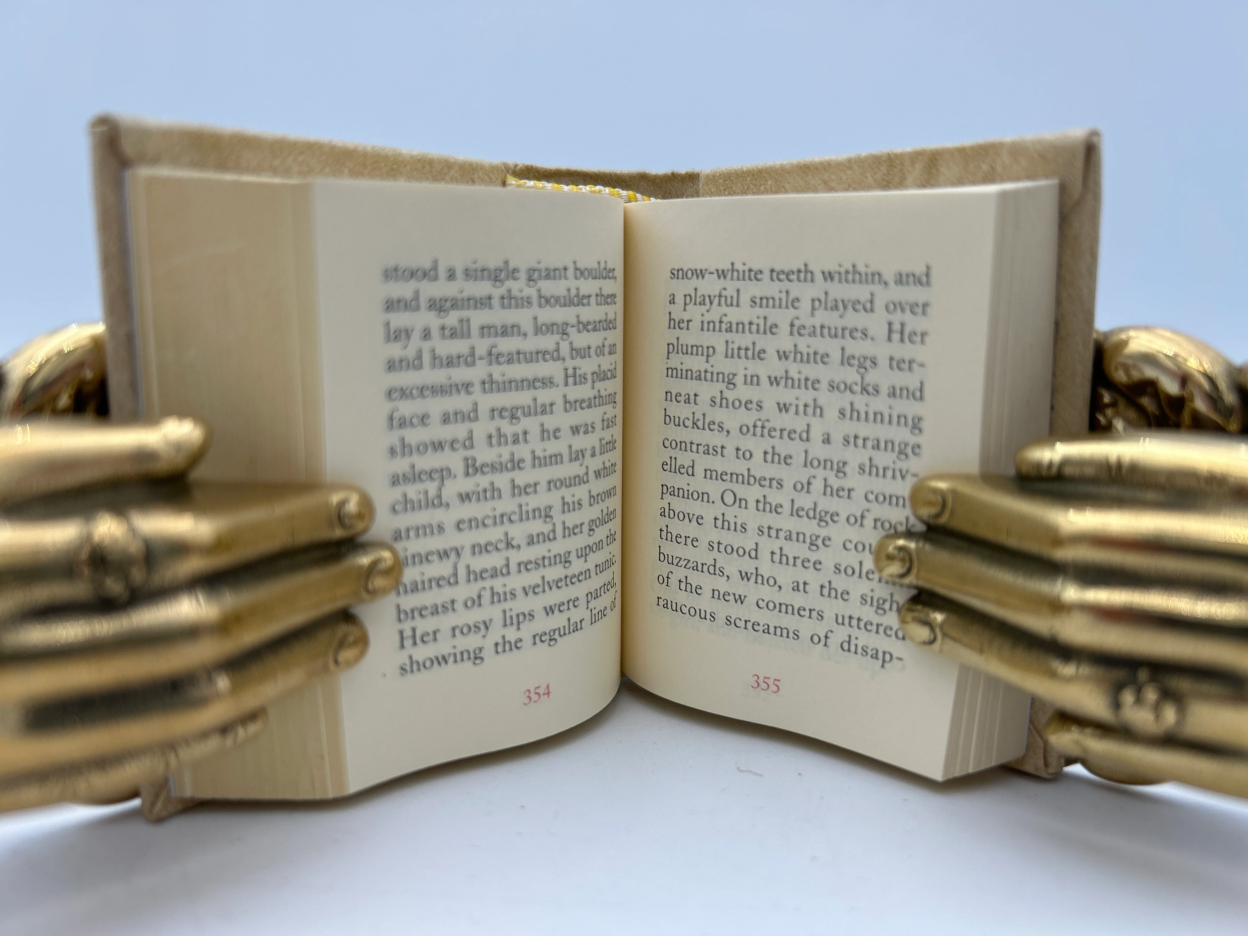 A Study in Scarlet in Miniature - Image 6
