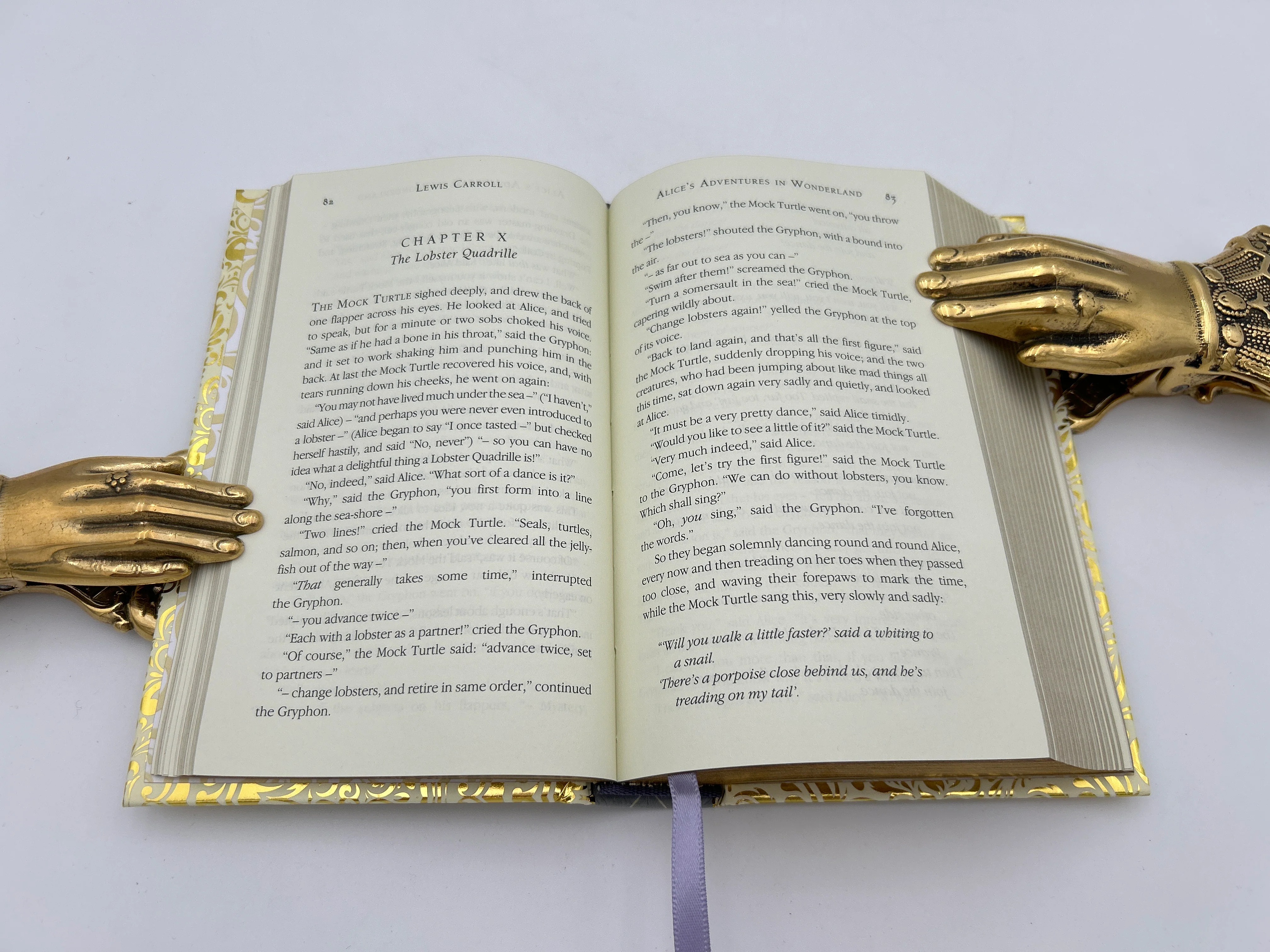 Alice in Wonderland Pocket Sized Reprint (gold collectable classics) - Image 3