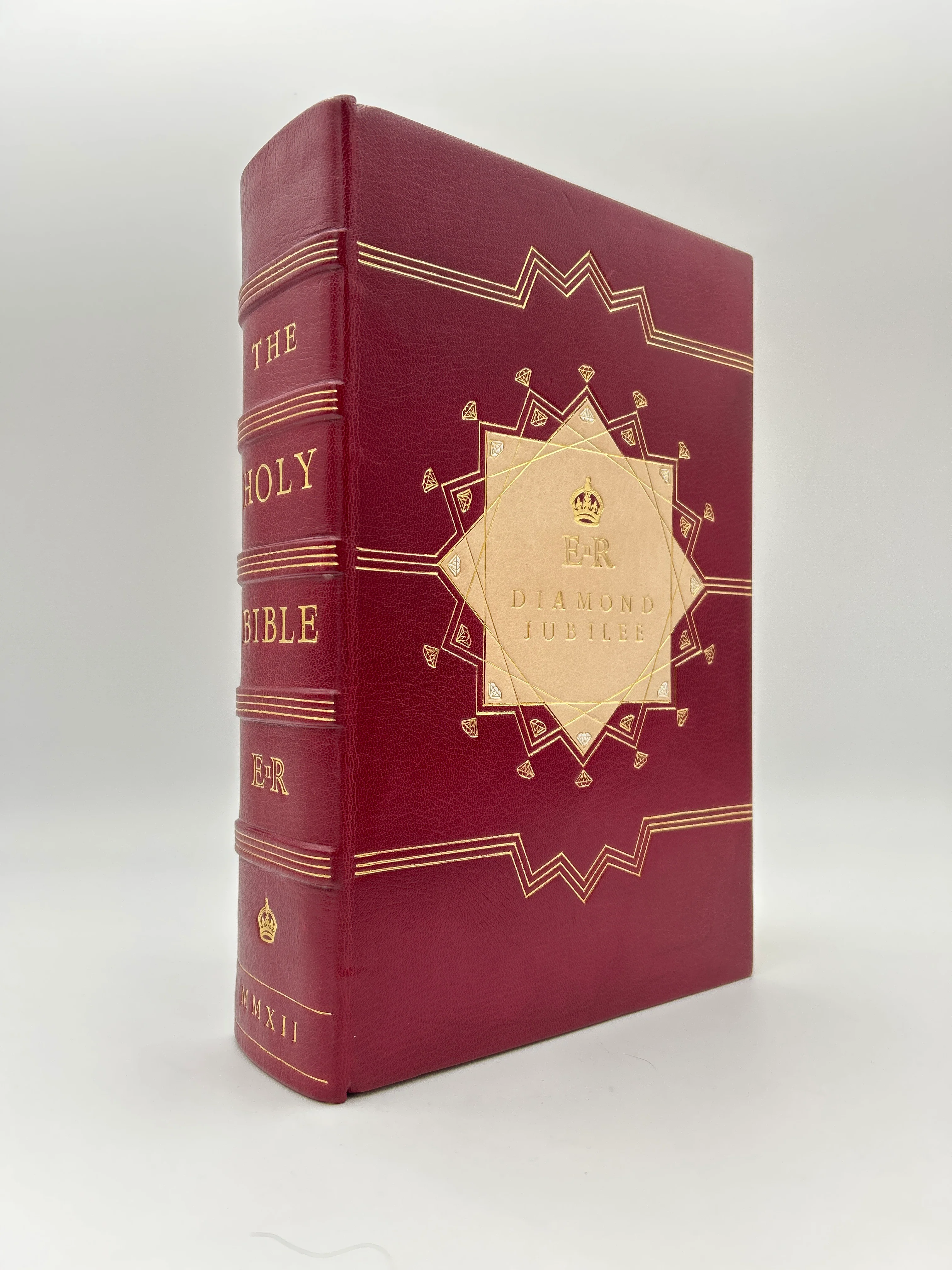 Commemorative Diamond Jubilee Bible - Image 2