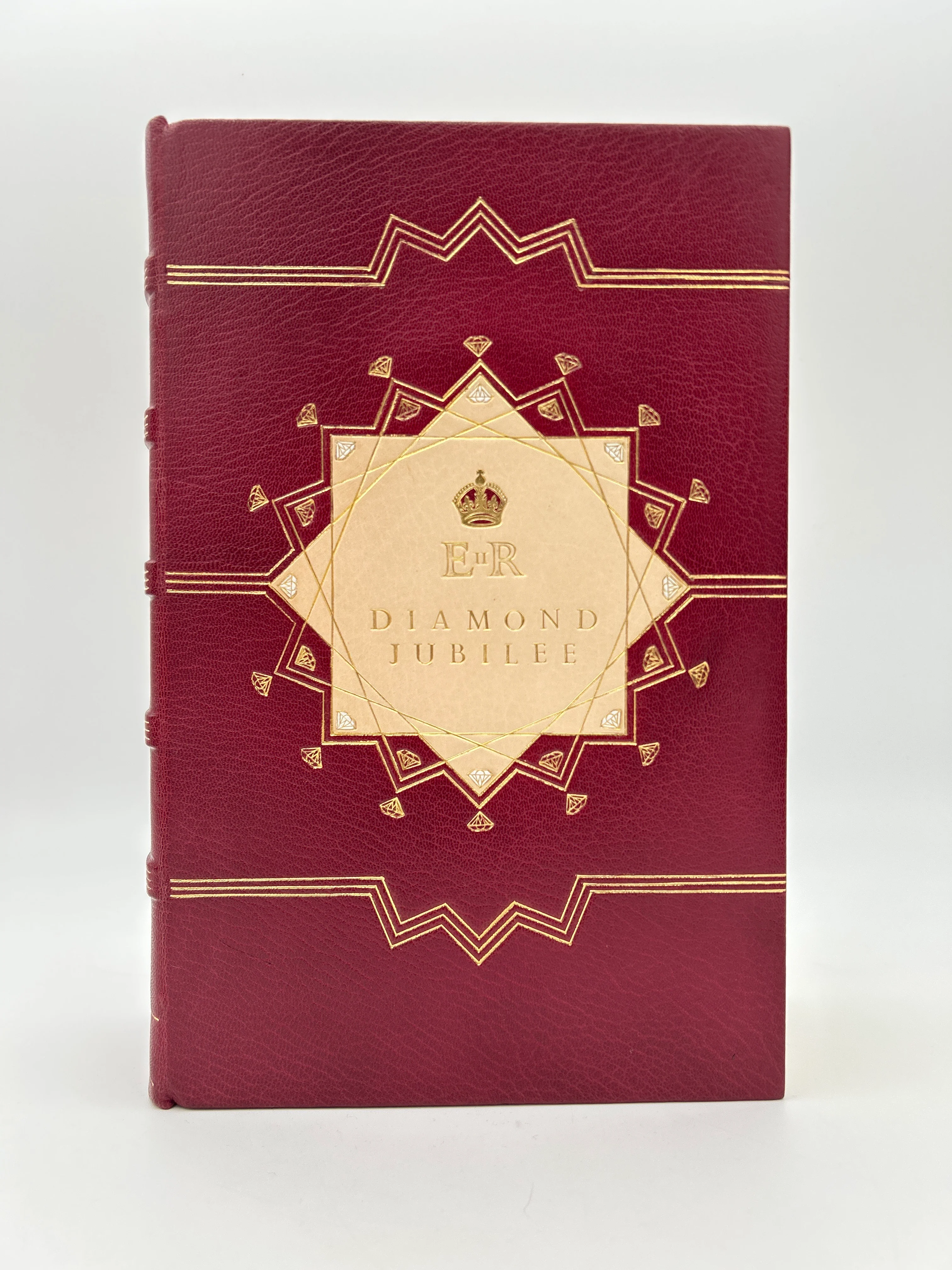 Commemorative Diamond Jubilee Bible - Image 21