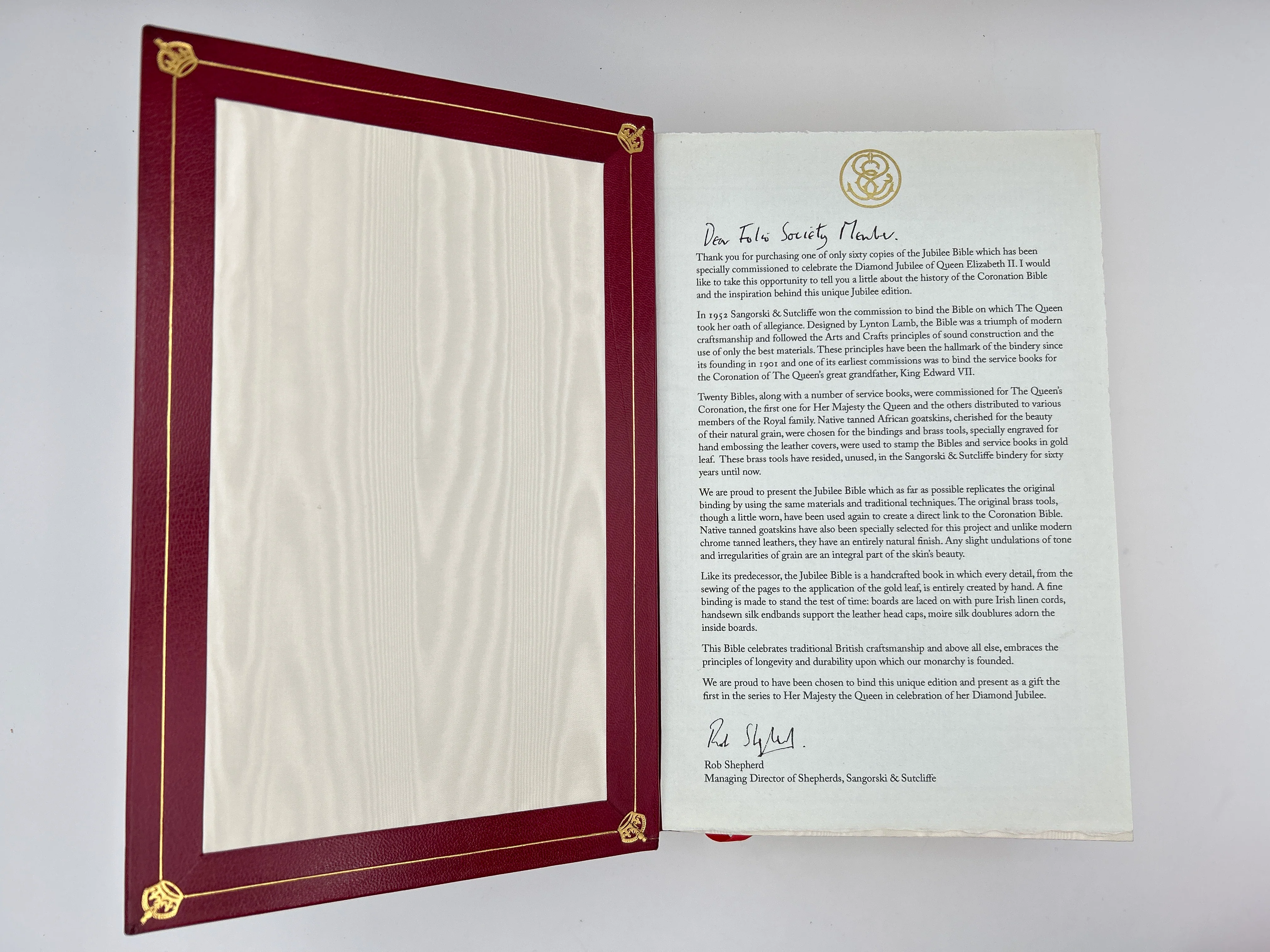 Commemorative Diamond Jubilee Bible - Image 9