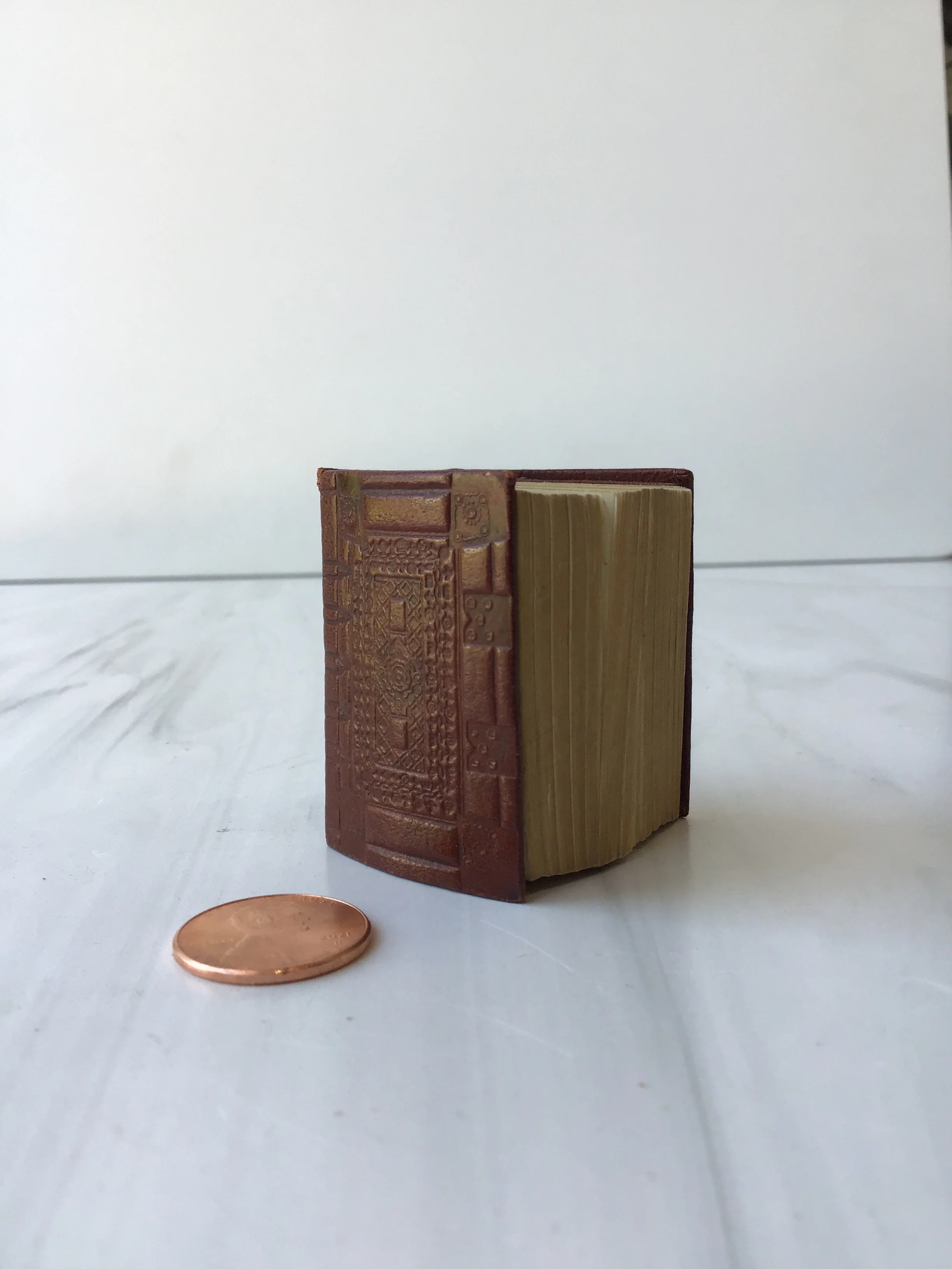 Coronation Miniature Bible - Image 3