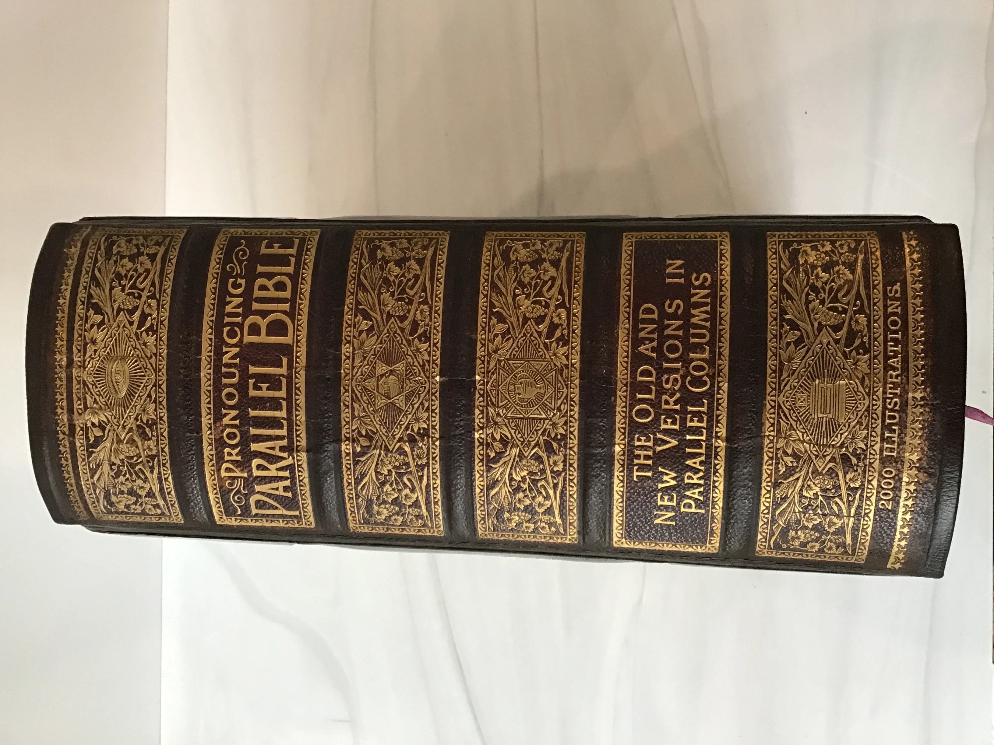 -Holy Bible - "double four" - edge 1892* - Image 2