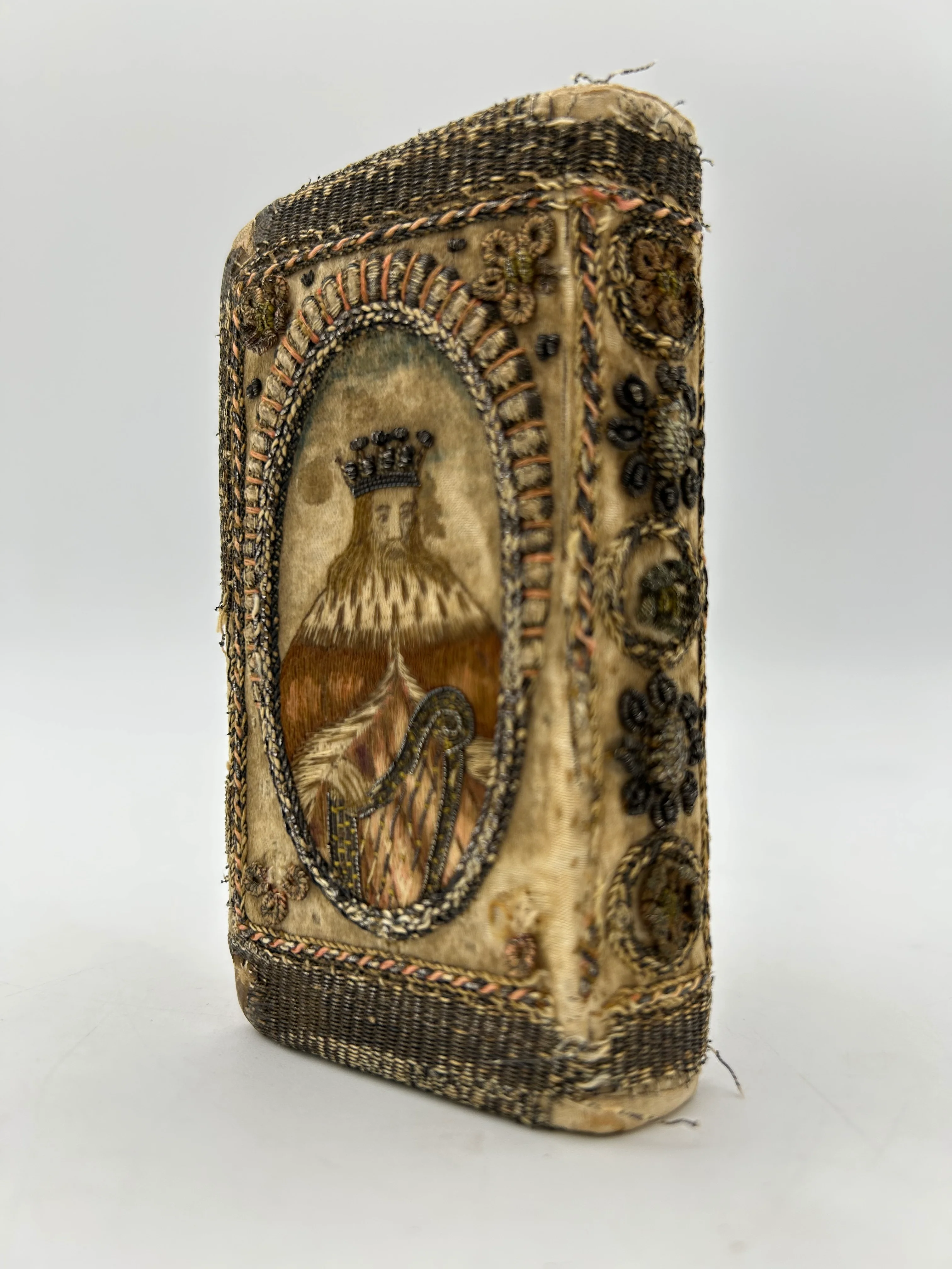 New Testament 1637 with Embroidered Binding - Image 2