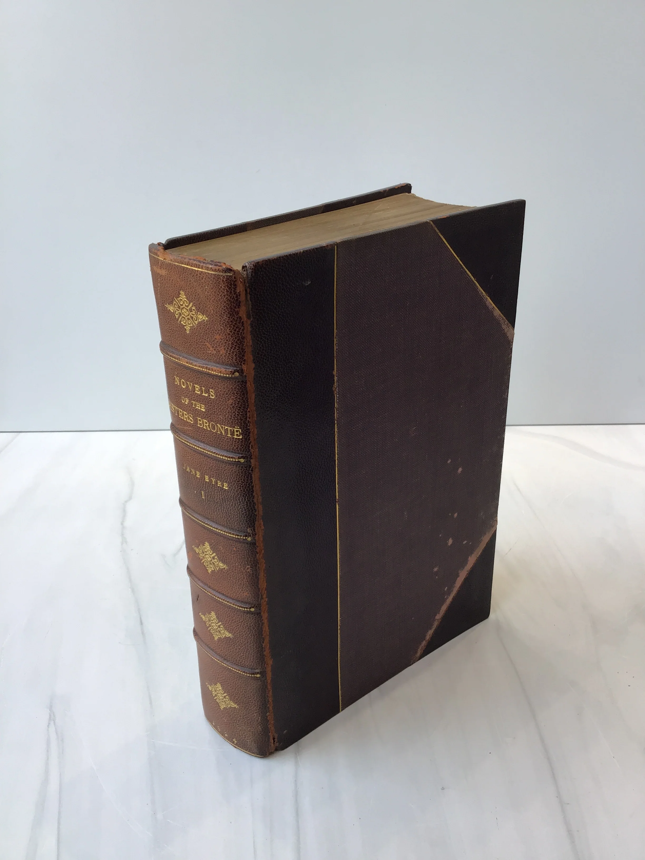 Novels of the Sisters Bronte - Image 10