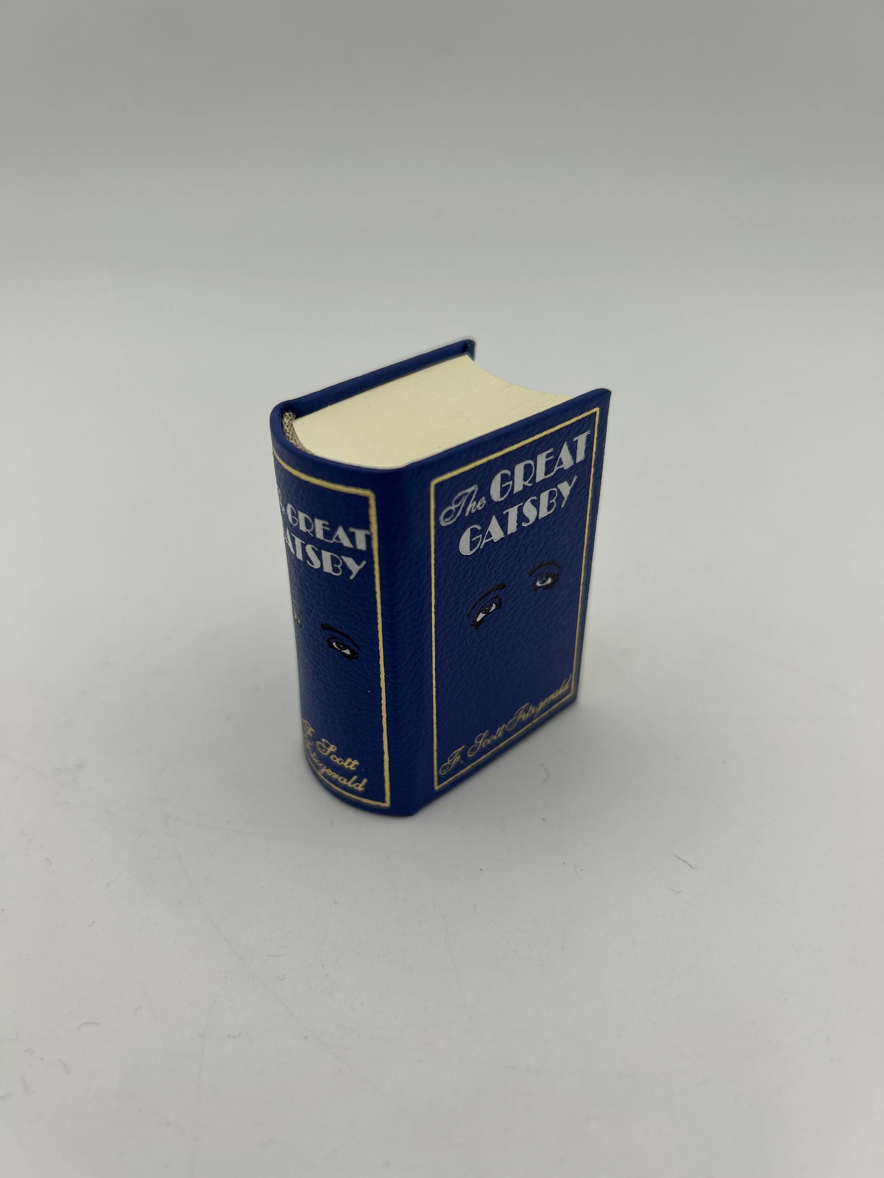 The Great Gatsby in Miniature - Image 3