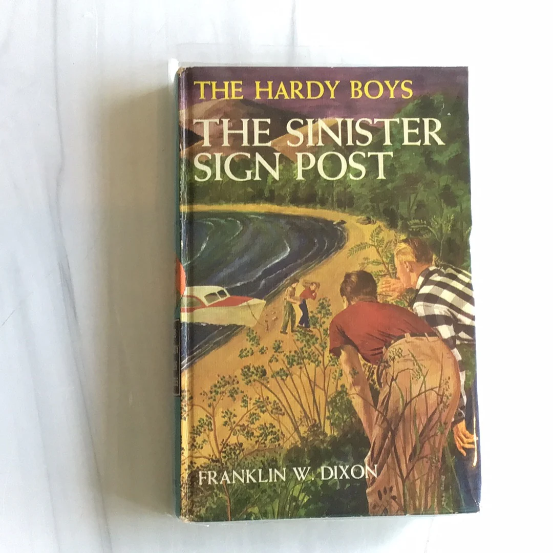 The Hardy Boys, The Sinister Sign Post