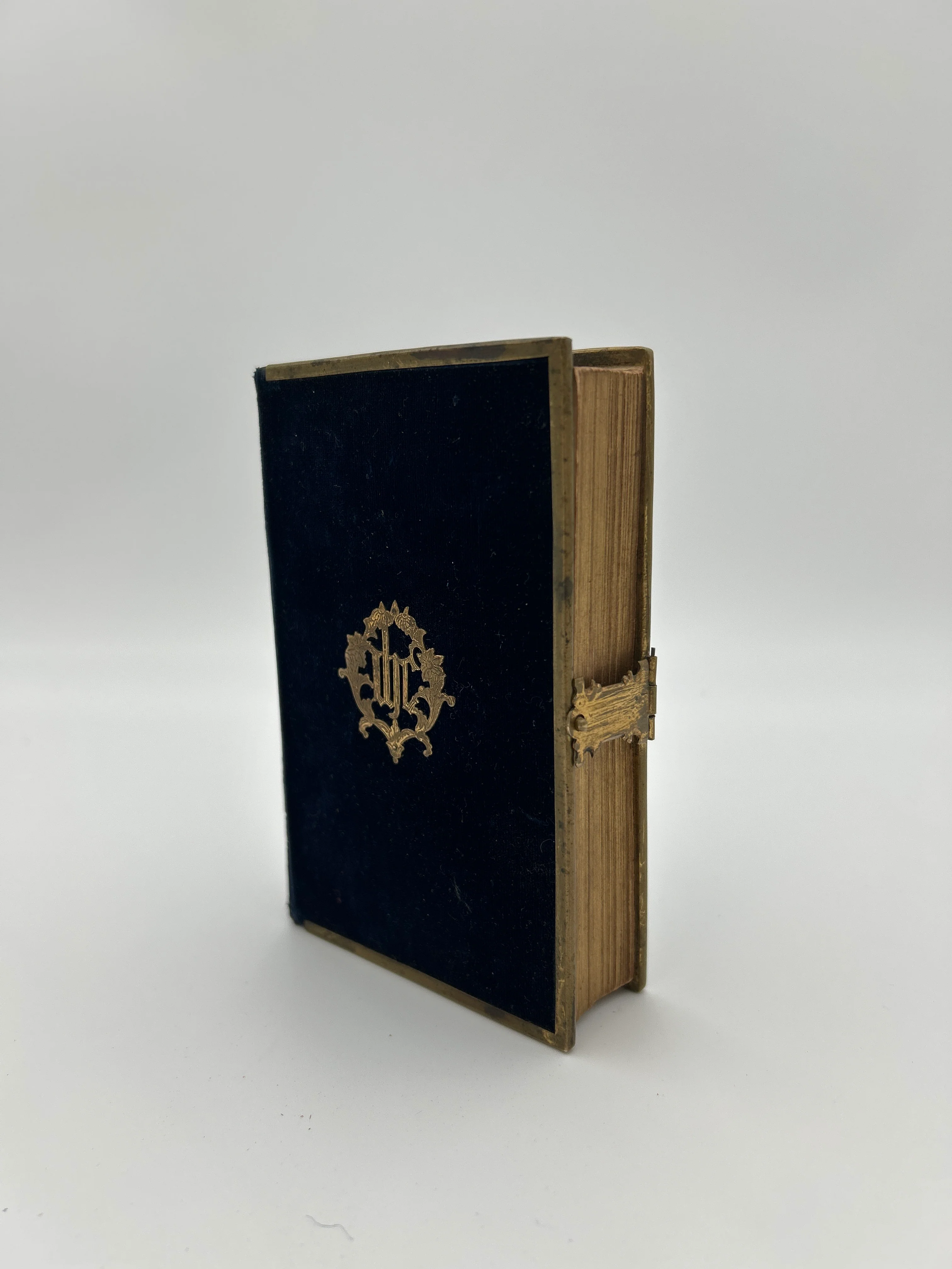 The Holy Bible Old and New Testament - Image 2