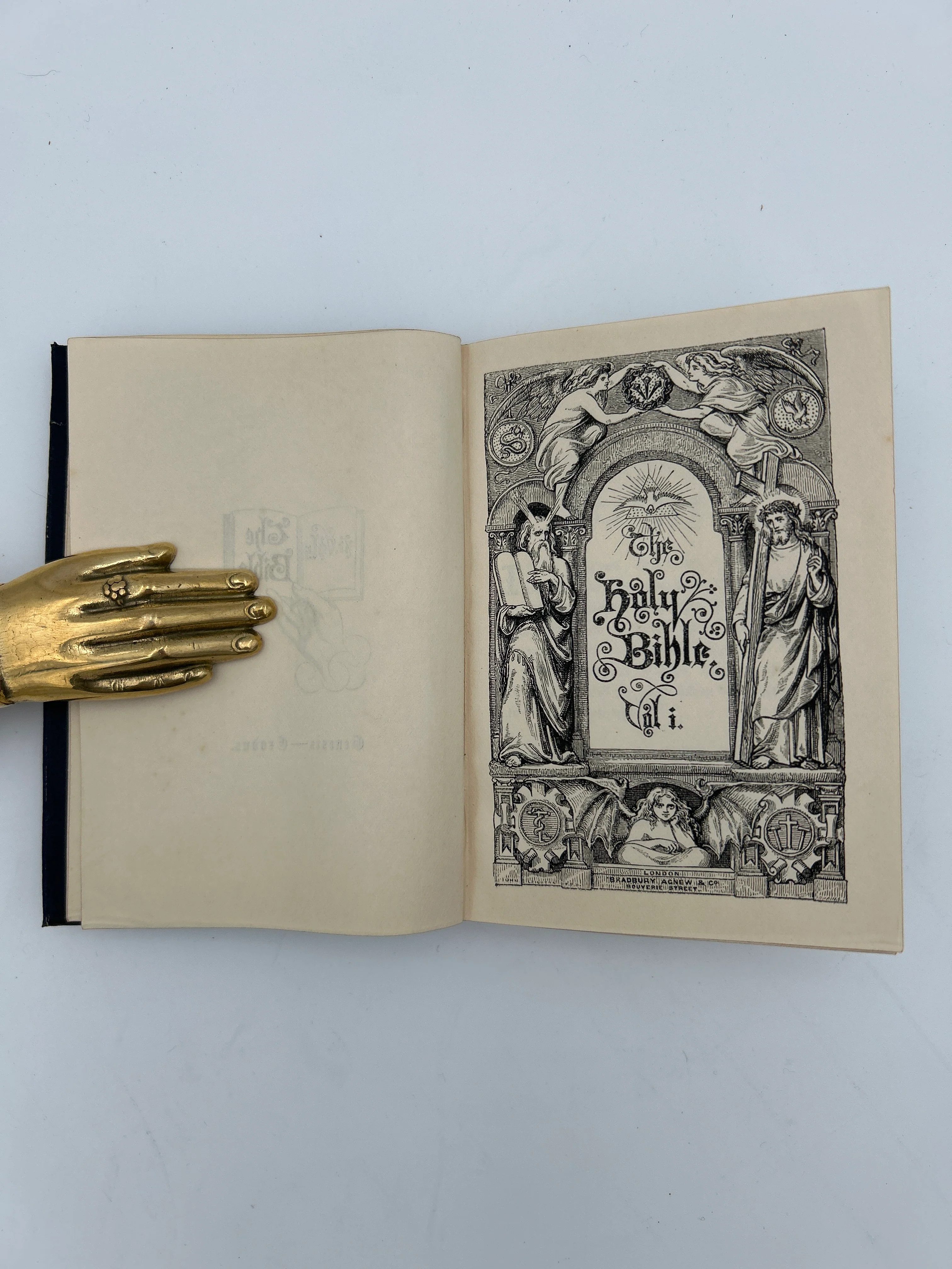 The Holy Bible The Handy Volume Collection - Image 6