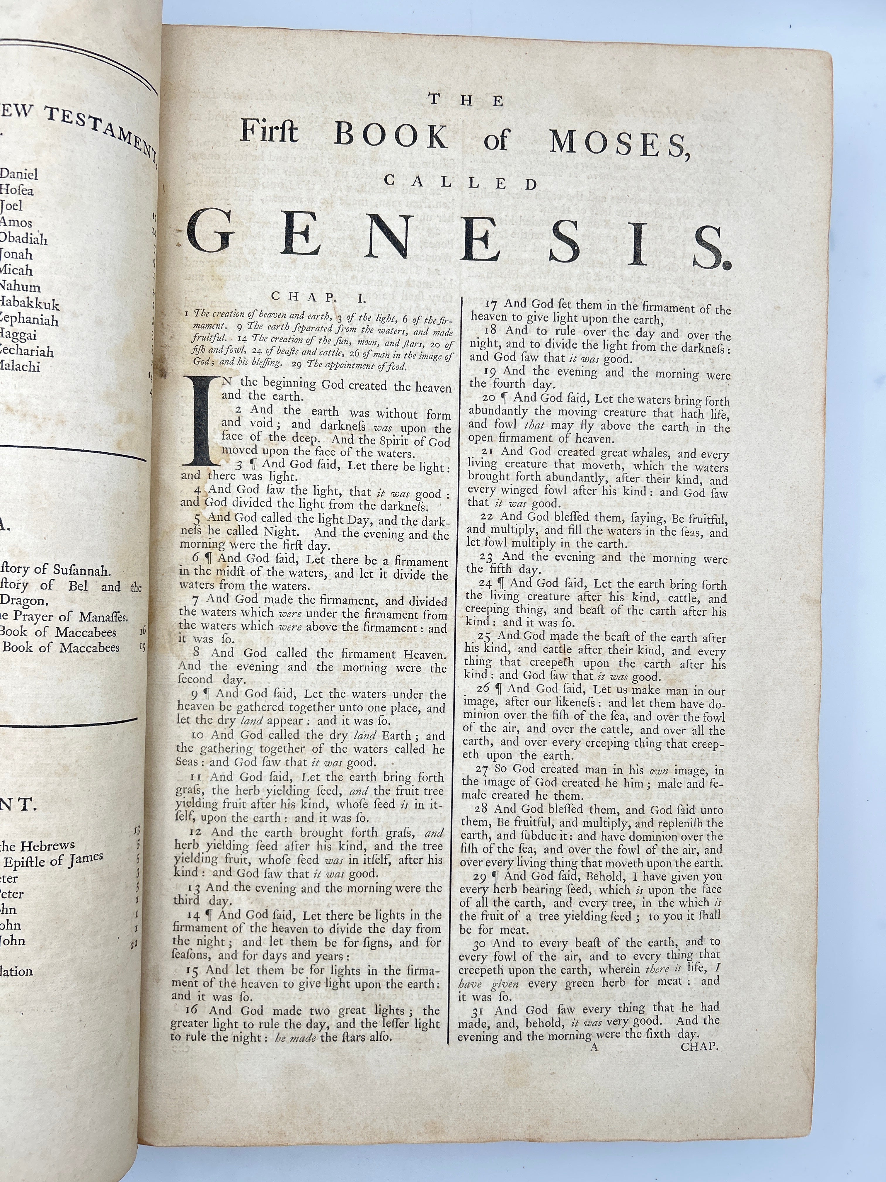 The Holy Bible with Royal Binding of King George III 1770 - Image 3