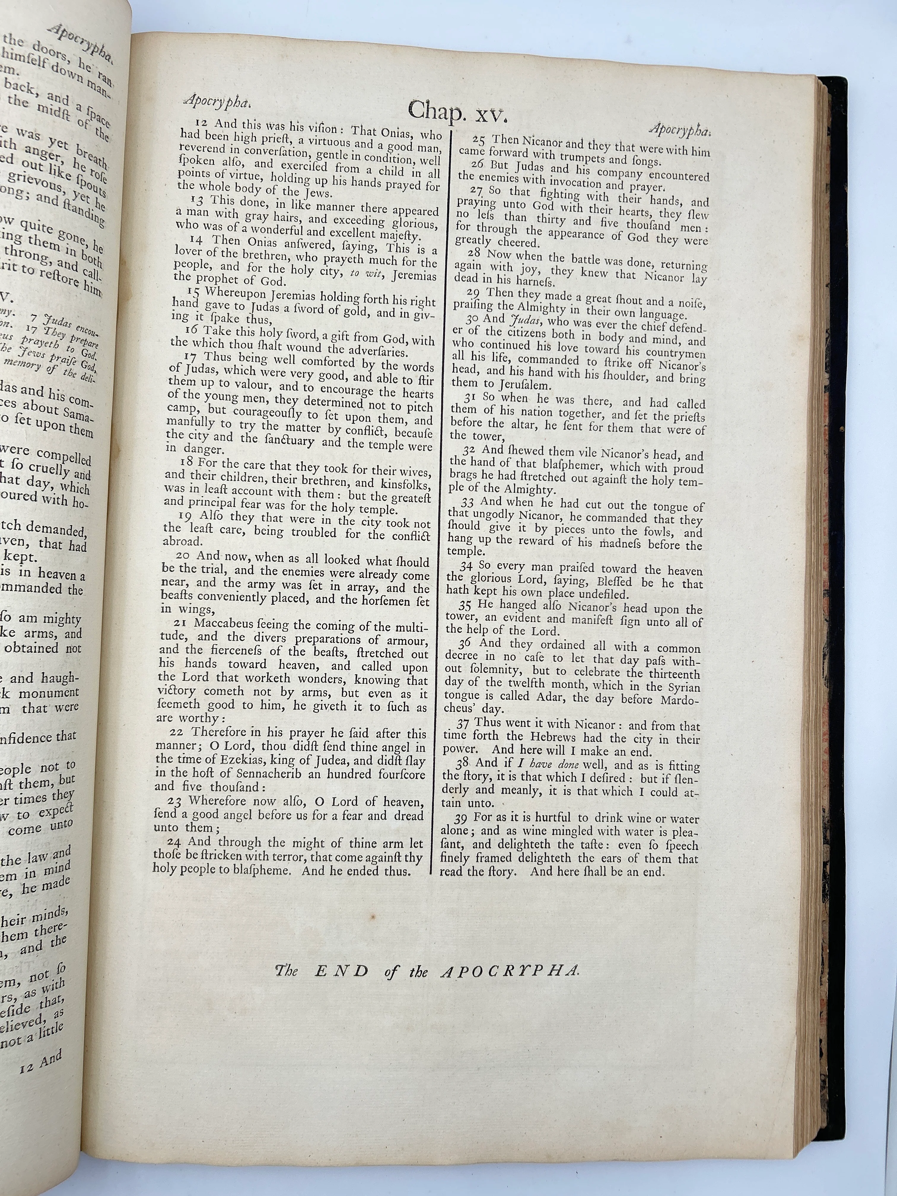 The Holy Bible with Royal Binding of King George III 1770 - Image 5