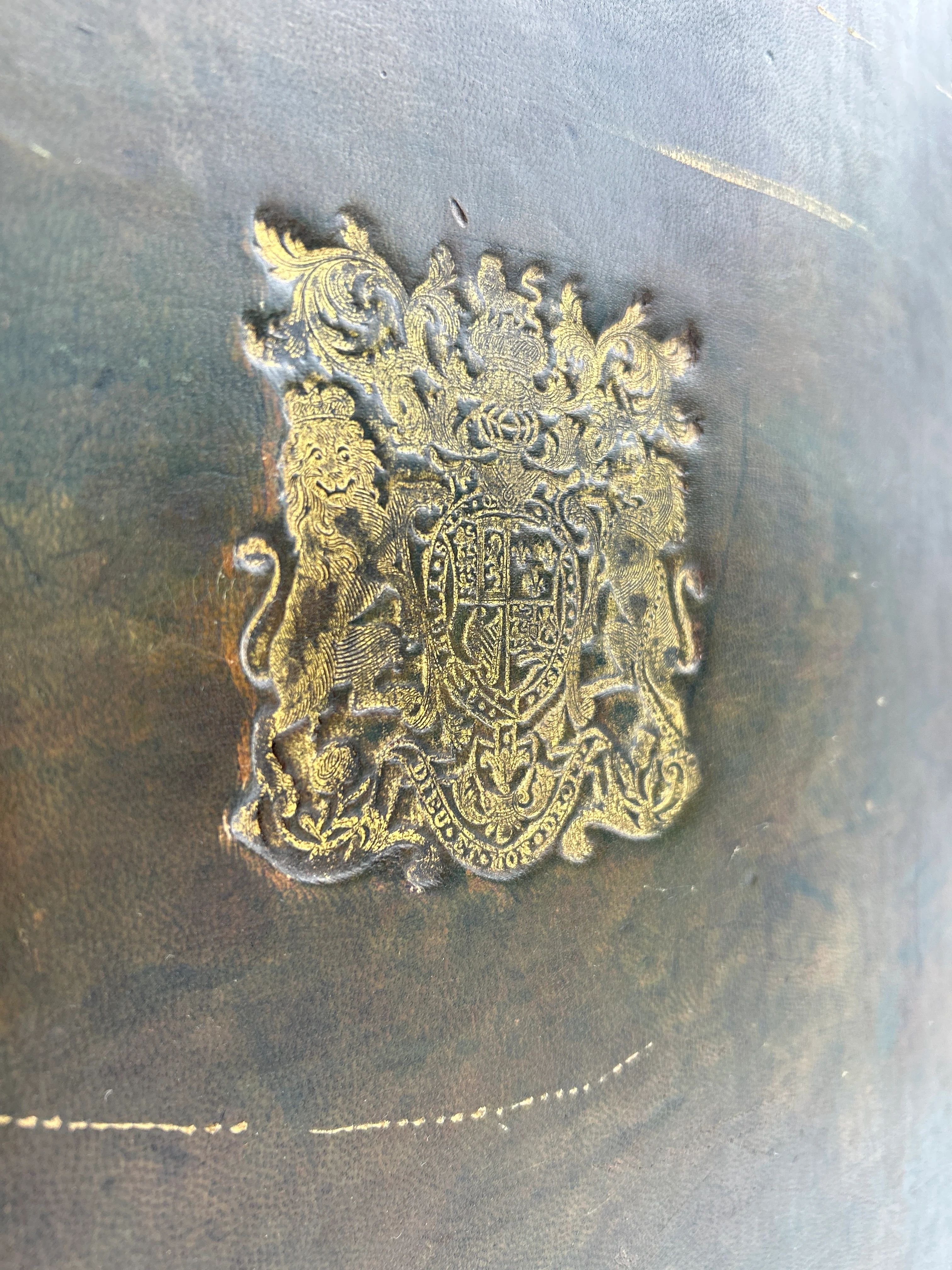 The Holy Bible with Royal Binding of King George III 1770 - Image 9