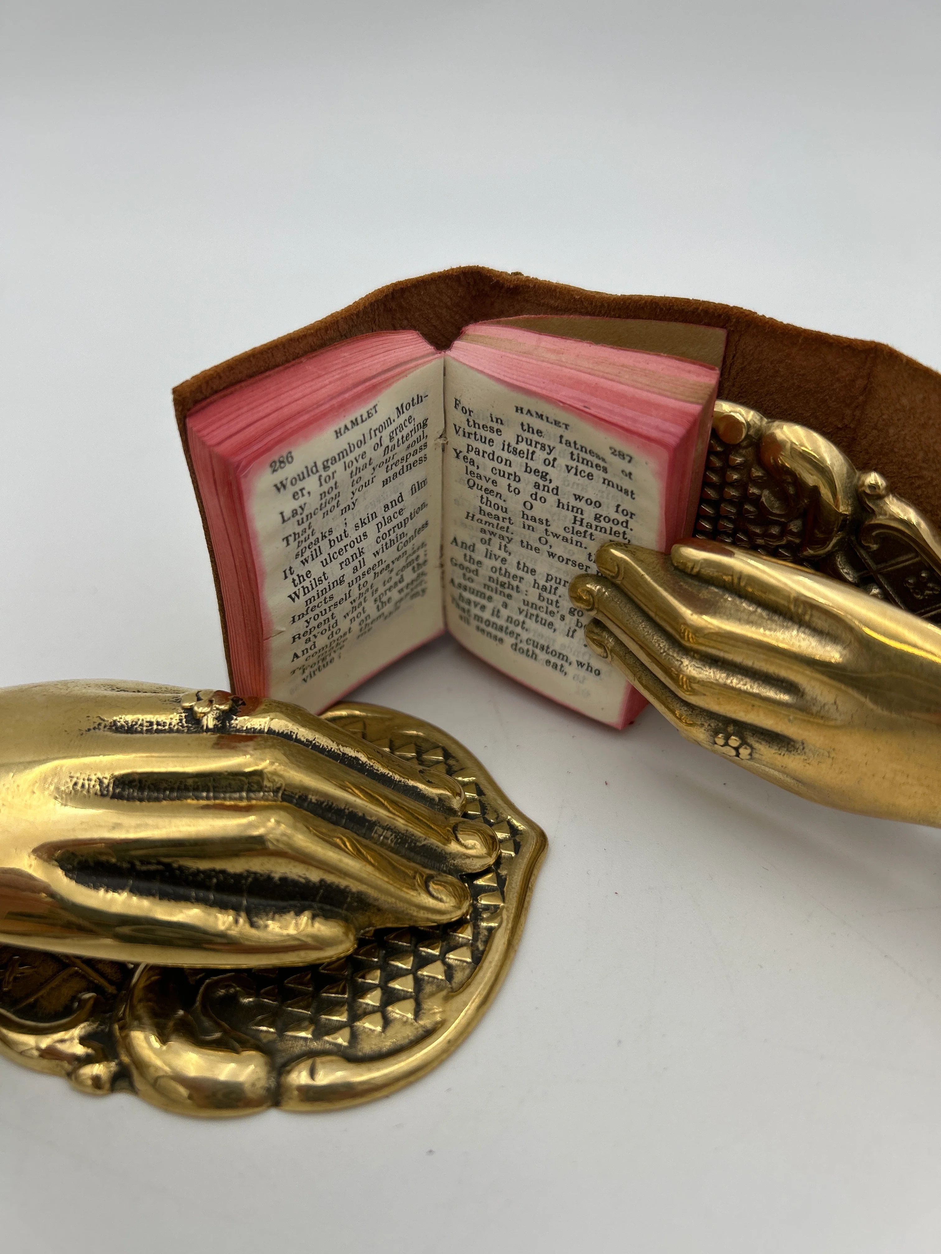 The Marvelous Miniature Library - Image 4