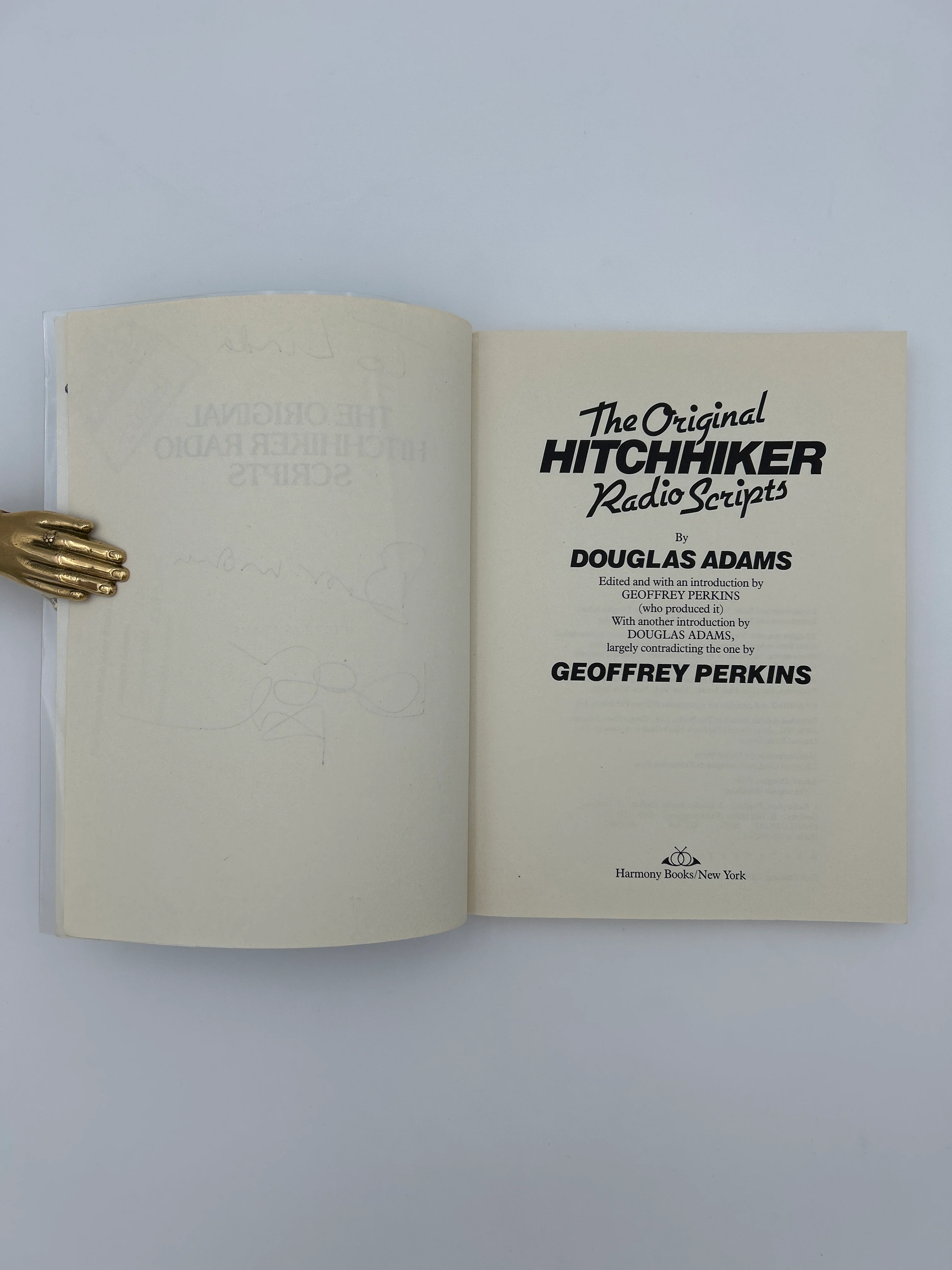 The Original Hitchhiker Radio Scripts - Image 4