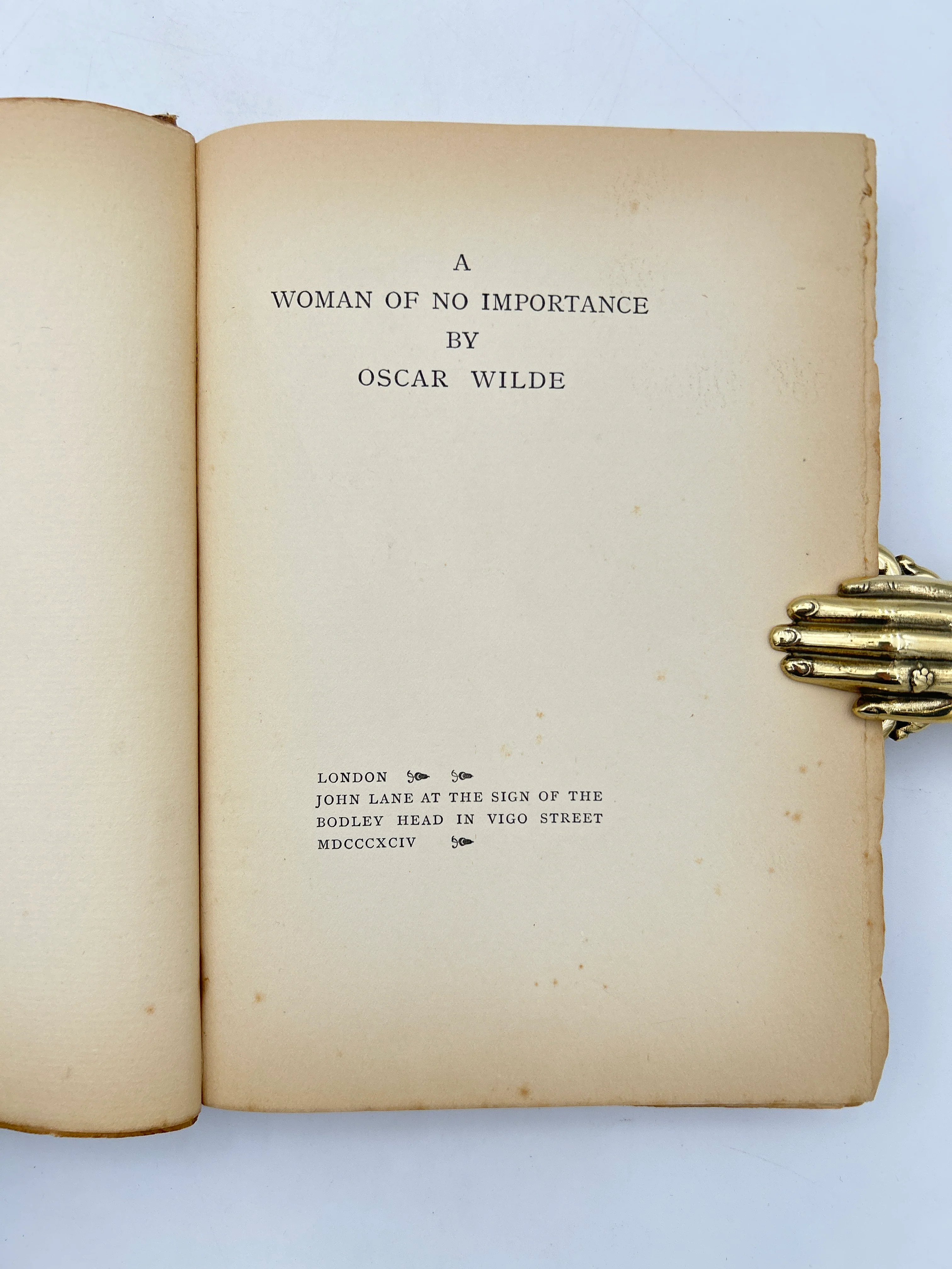 A Women of No Importance - Image 2