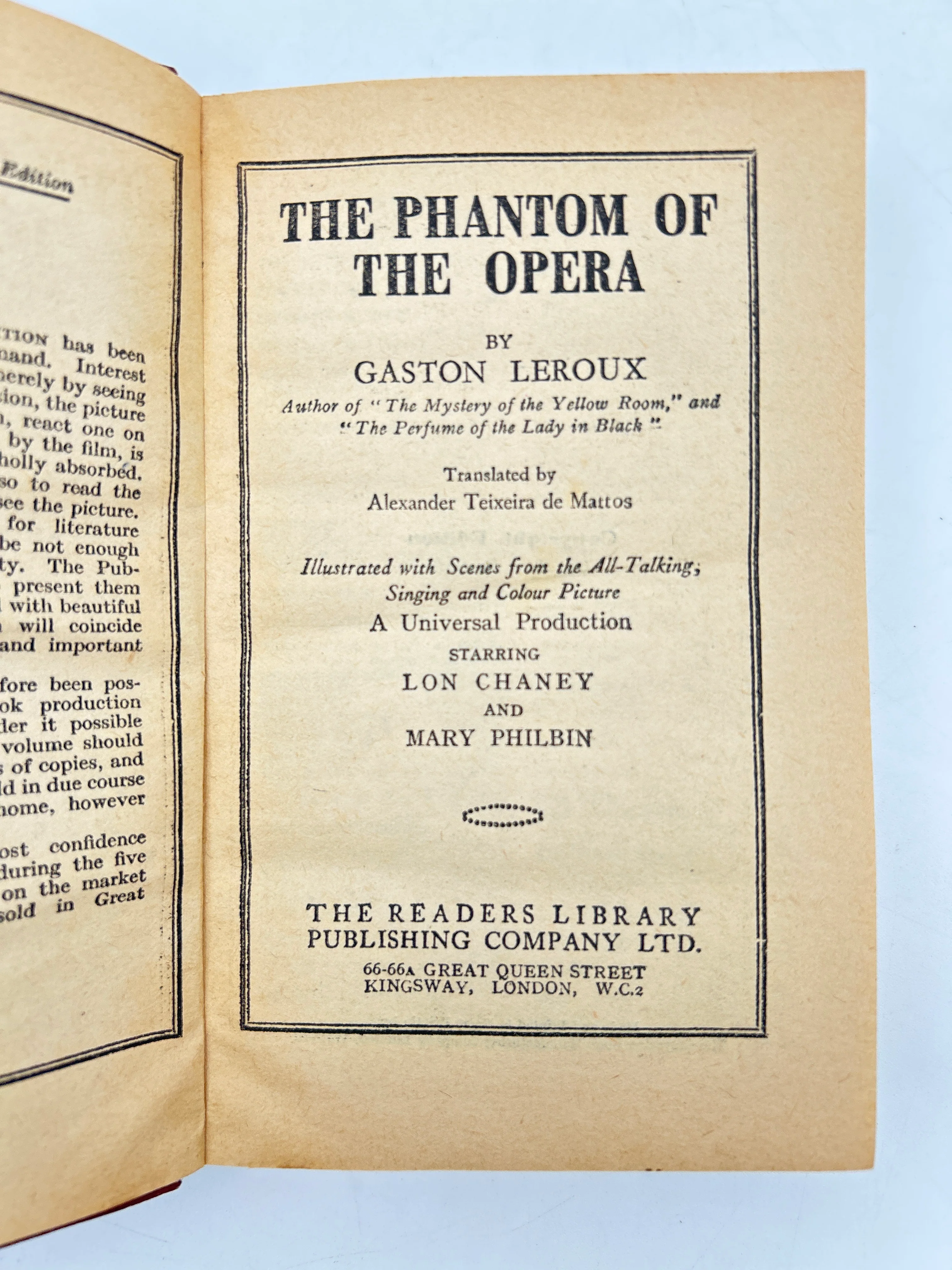 The Phantom of the Opera Illustrated Edition - Image 3