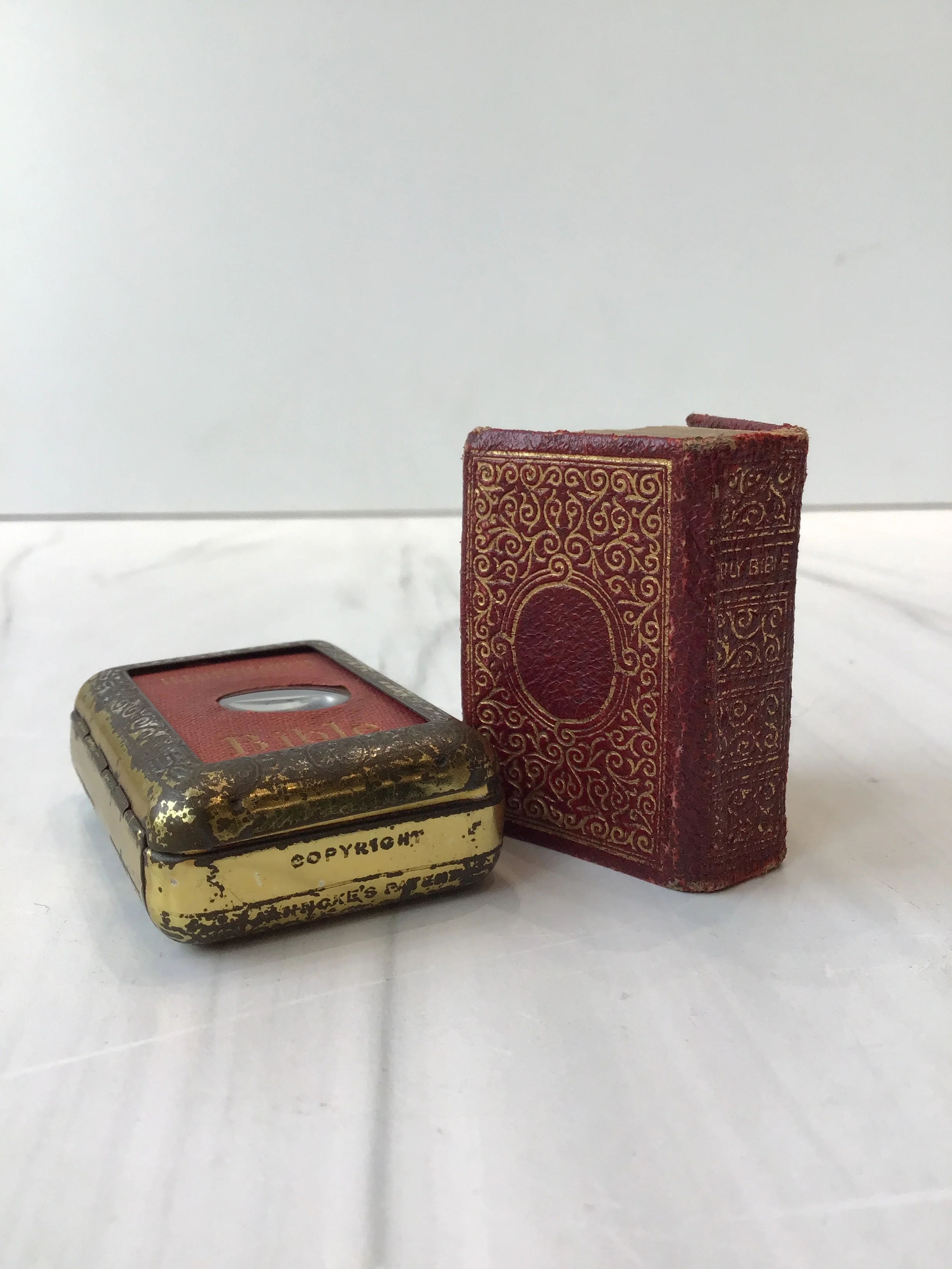-Thumb Bible* - Image 4