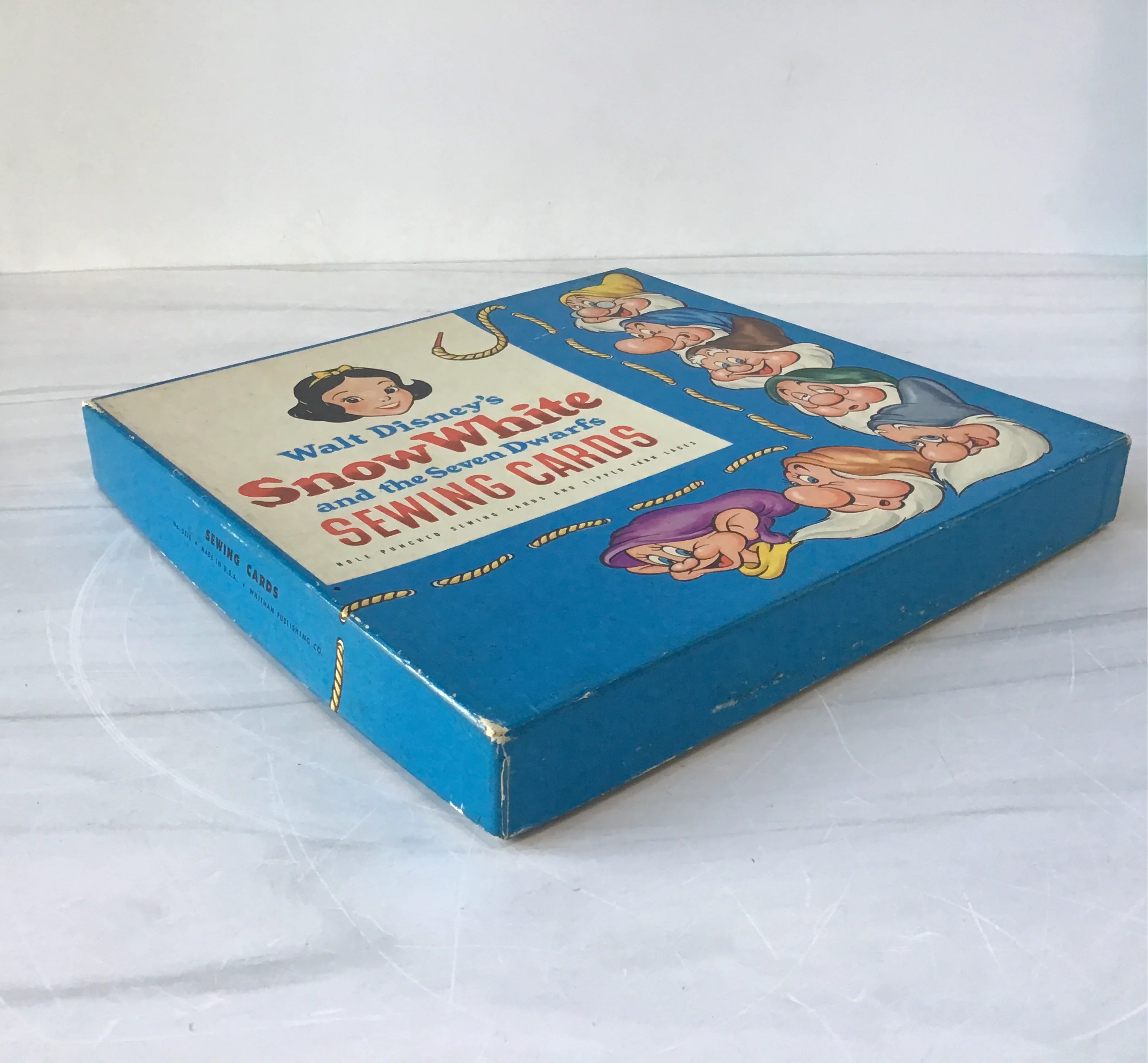 Walt Disney Sewing Kit - Image 2