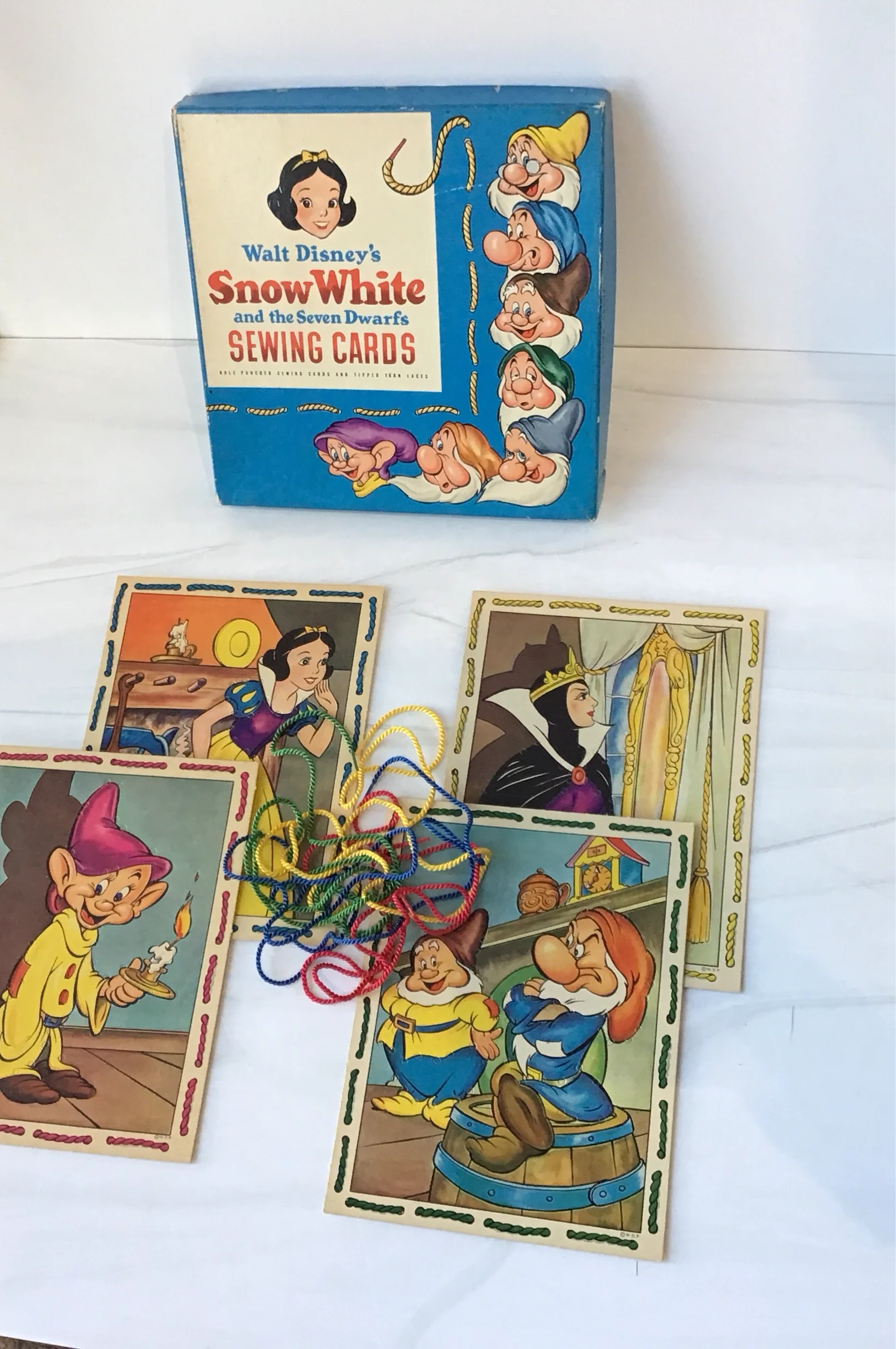 Walt Disney Sewing Kit - Image 3